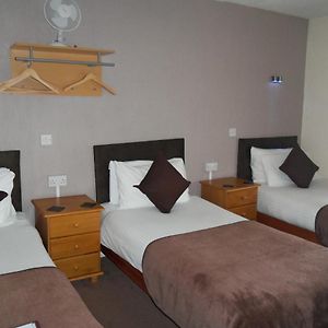 Triple Room Private Bathroom